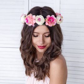 Couronne de fleurs rose pour cheveux