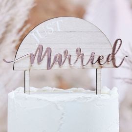 Cake topper just married