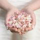 Confettis mariage fleurs push pop - rose clair