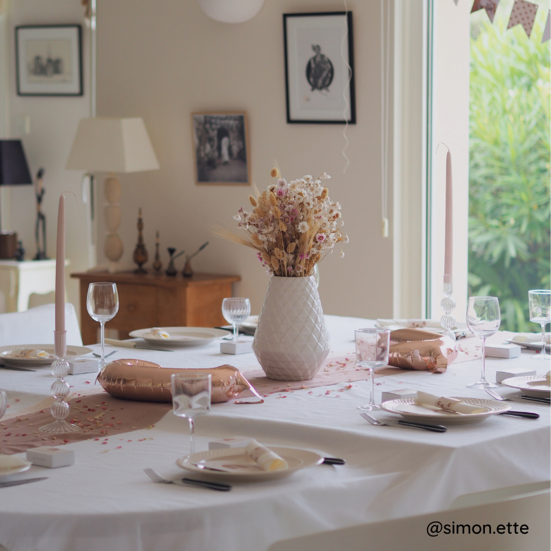 Chemin de table mousseline Vieux Rose - MODERN CONFETTI