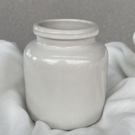 Petit vase en grès blanc