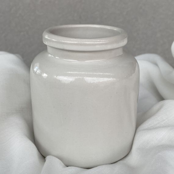 Petit vase en grès blanc