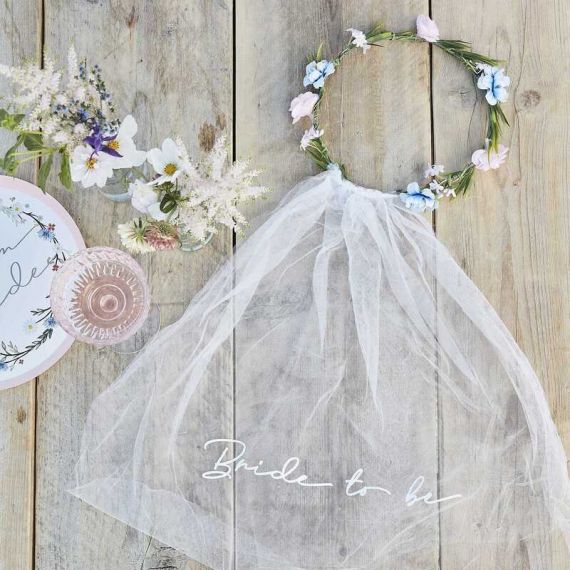 Couronne florale avec voile "bride to be"