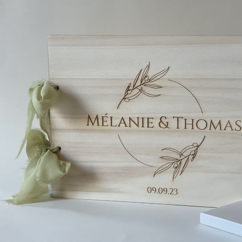 Cadre en bois avec fil pour messages - Livre d'or mariage