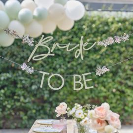 Guirlande EVJF fleurs - bride to be