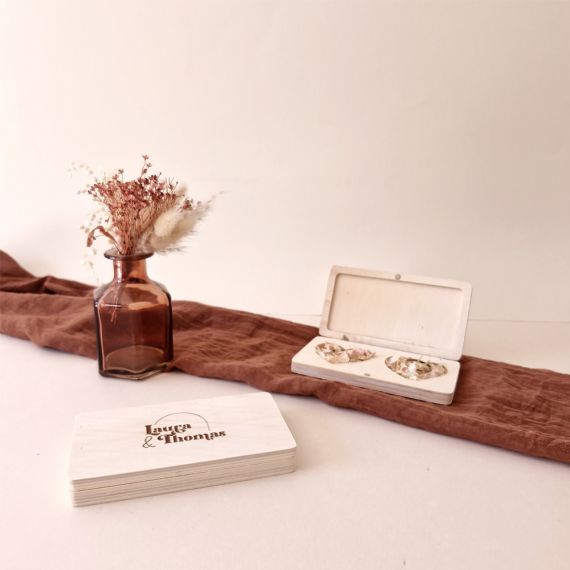 Boite à alliances personnalisable en bois mariage minimaliste - Curve