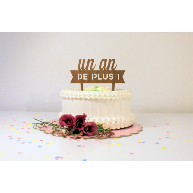 Decoration gateau anniversaire : cake topper et bougies