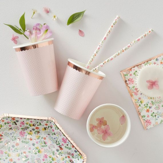 Gobelet rose réutilisable et personnalisable avec de jolies dessin de fées.